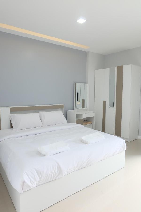 Order Residence Ban Pa Muat Εξωτερικό φωτογραφία